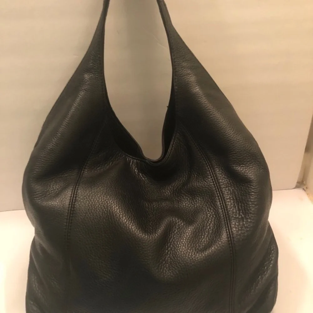 Vince camuto black leather Zoe hobo expandable bag